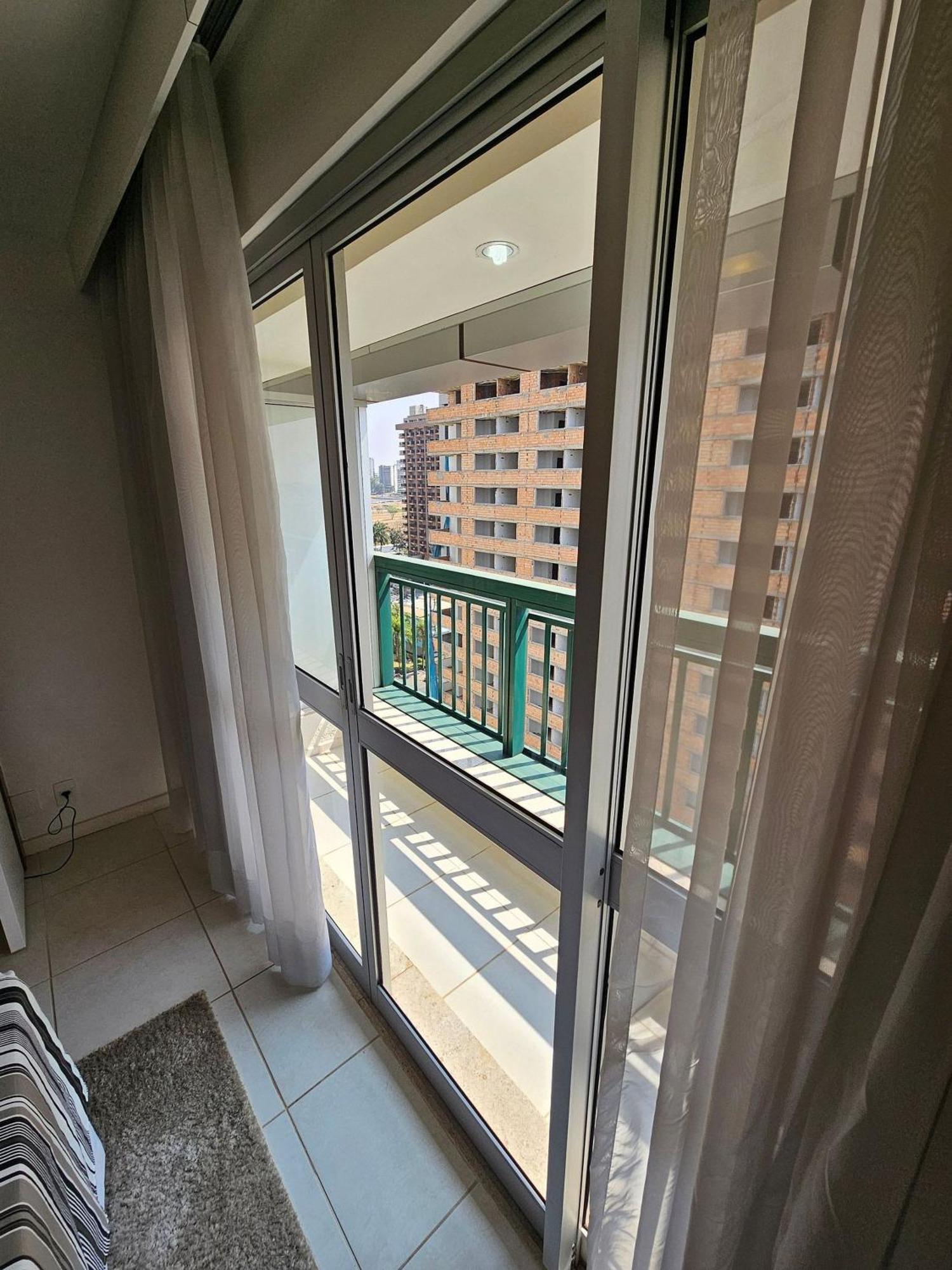 F1301 Flat Em Area De - Asa Norte Apartment *